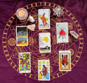 【タロット逆位置リーディング講座32】実践編❺テーマ「未来に漠然とした不安があります。この先、生きてて楽しいのかなと。お金のことも心配。」のアイキャッチ画像